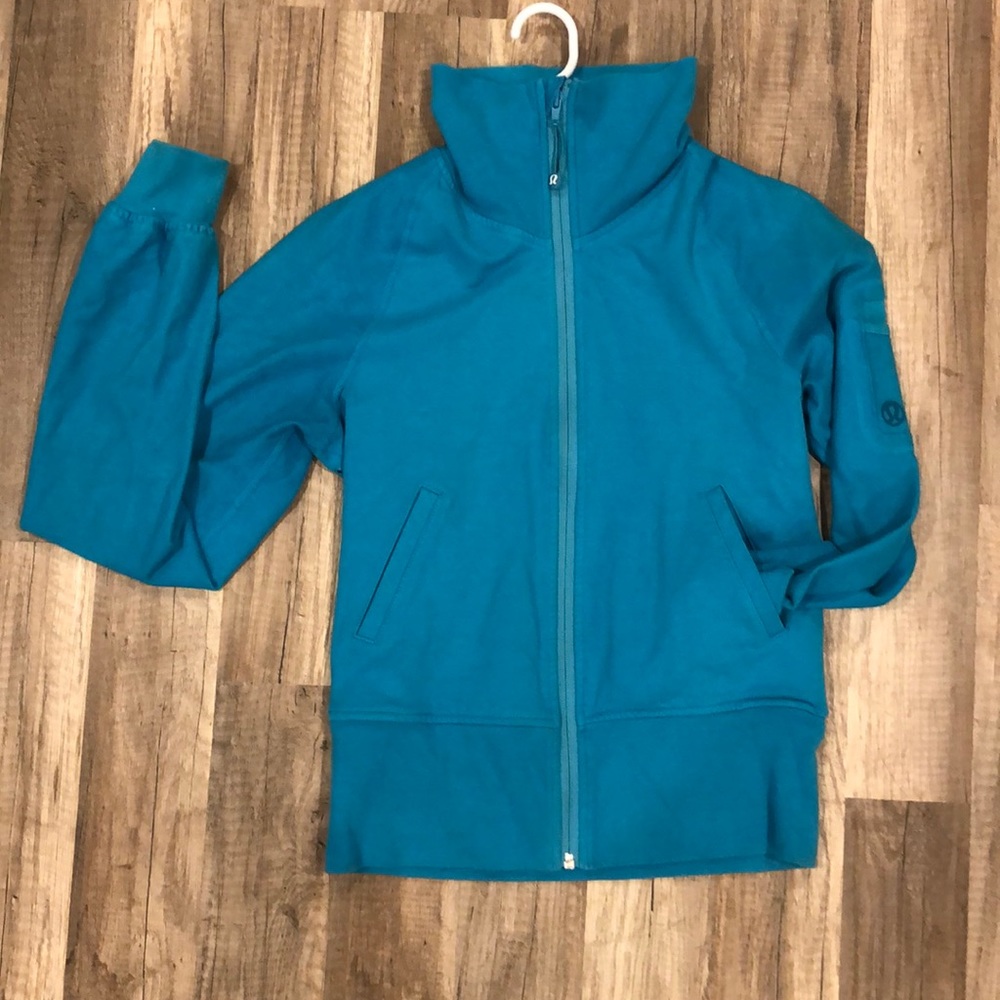 Lululemon sweater - Picture 5 of 6